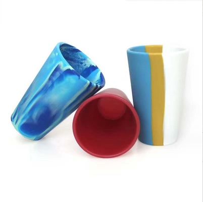 12oz aangepaste logo mokken siliconen materiaal geïsoleerde reis tumbler beker met handvat