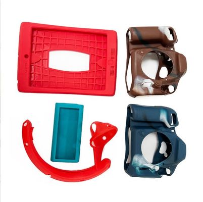 Niet-standaardproducten beschermd met aangepaste siliconen mouwen door vormdienst