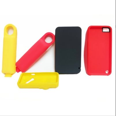 Niet-standaardproducten beschermd met aangepaste siliconen mouwen door vormdienst