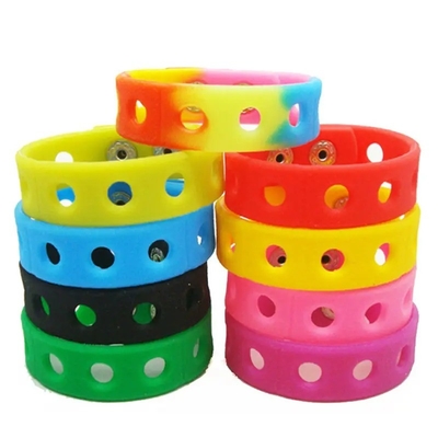 18cm lange siliconen sportarmband met vormservice en op maat gemaakte sieraden