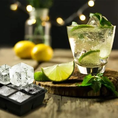 In voorraad 4 6 8 holte siliconen ijsbakvorm met deksel grote vierkant vorm ijsblokjes maker