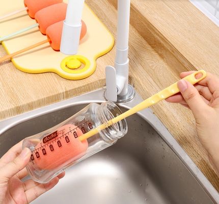 Voorraad TPR PP siliconen flessen reinigingsborstel voor het wassen van babyflessen lang handvat