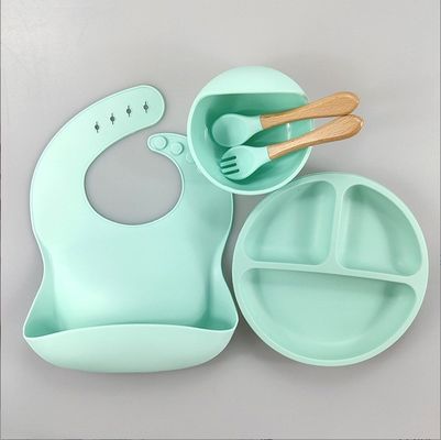 5pcs Eco-vriendelijke babyvoeding set siliconen zuigschalen borden lepel vork bib voor peuters
