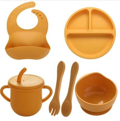Geen Design Style Silicone voedingssets Volledig diner Plaat Bowl Cup Lepel Vork Spork voor baby's