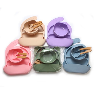 Geen Design Stijl Silicone tafelgerei voor baby 5pcs BPA Free Feeding Set Lepel Bowl