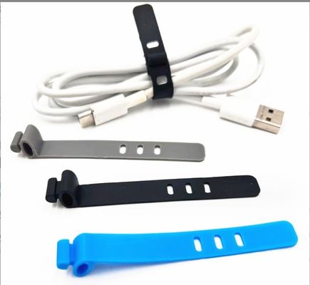Kleurrijke siliconen bandkabelhouder organisator voor het vormen van voedselkwaliteit USB-kabels