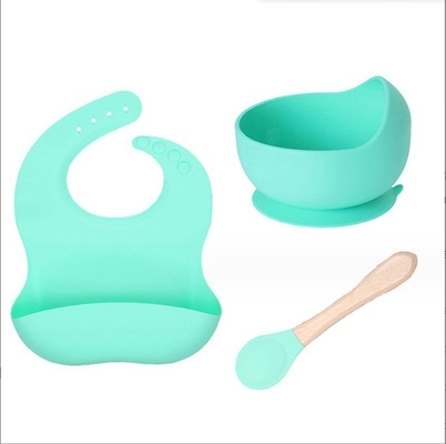 Koop uw siliconen voedingssets Plate Bowl Bib en Lepel voor de maaltijd van uw kleintje