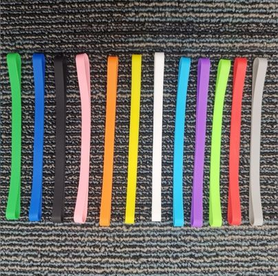 Multifunctionele lunchbox met siliconen band met zeer elastische band en snijservice