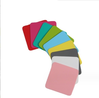Vierkante kleurrijke siliconen niet-glijdende drinkcoasters Cup Pad Mat voor warme en koude dranken