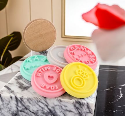 Duurzame gepersonaliseerde siliconen stempel voedselkwaliteit koekjes stempels met houten handvat